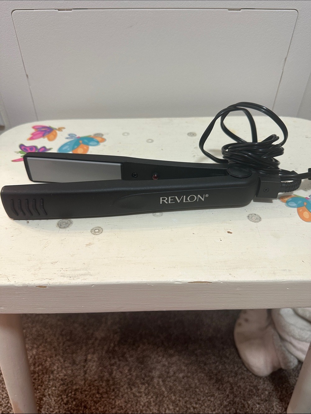 Revlon Black Flat Iron Hair Straightener new without box